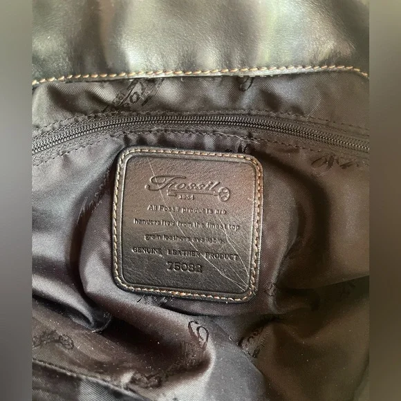 Vintage Fossil leather Purse - Picture 5 of 8